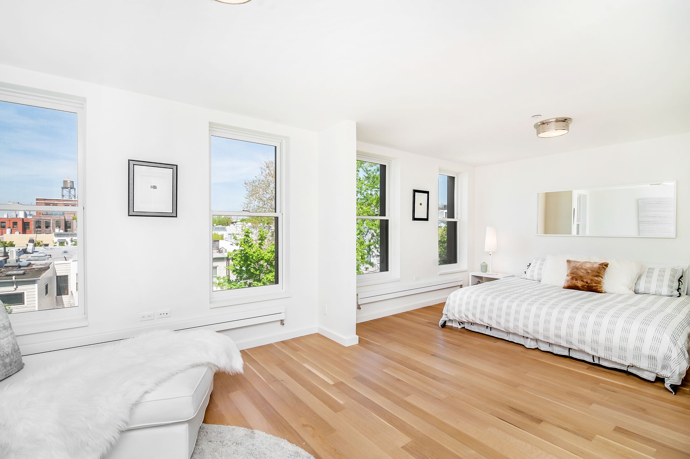 Master bedroom with rooftop views, Park Slope